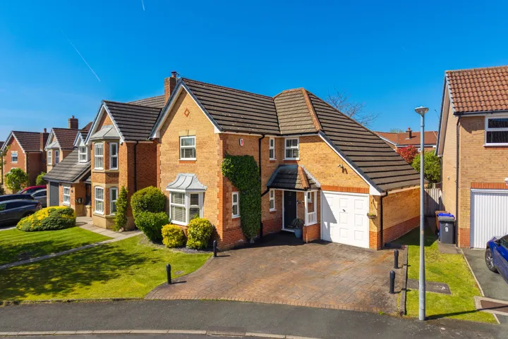 Front elevation at Thorns Villa Gardens, Boothstown M28 1UT